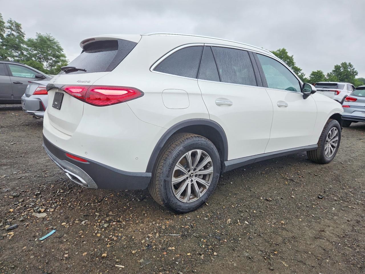 2026 Mercedes-Benz Glc 300 4Matic - zdjęcie 3