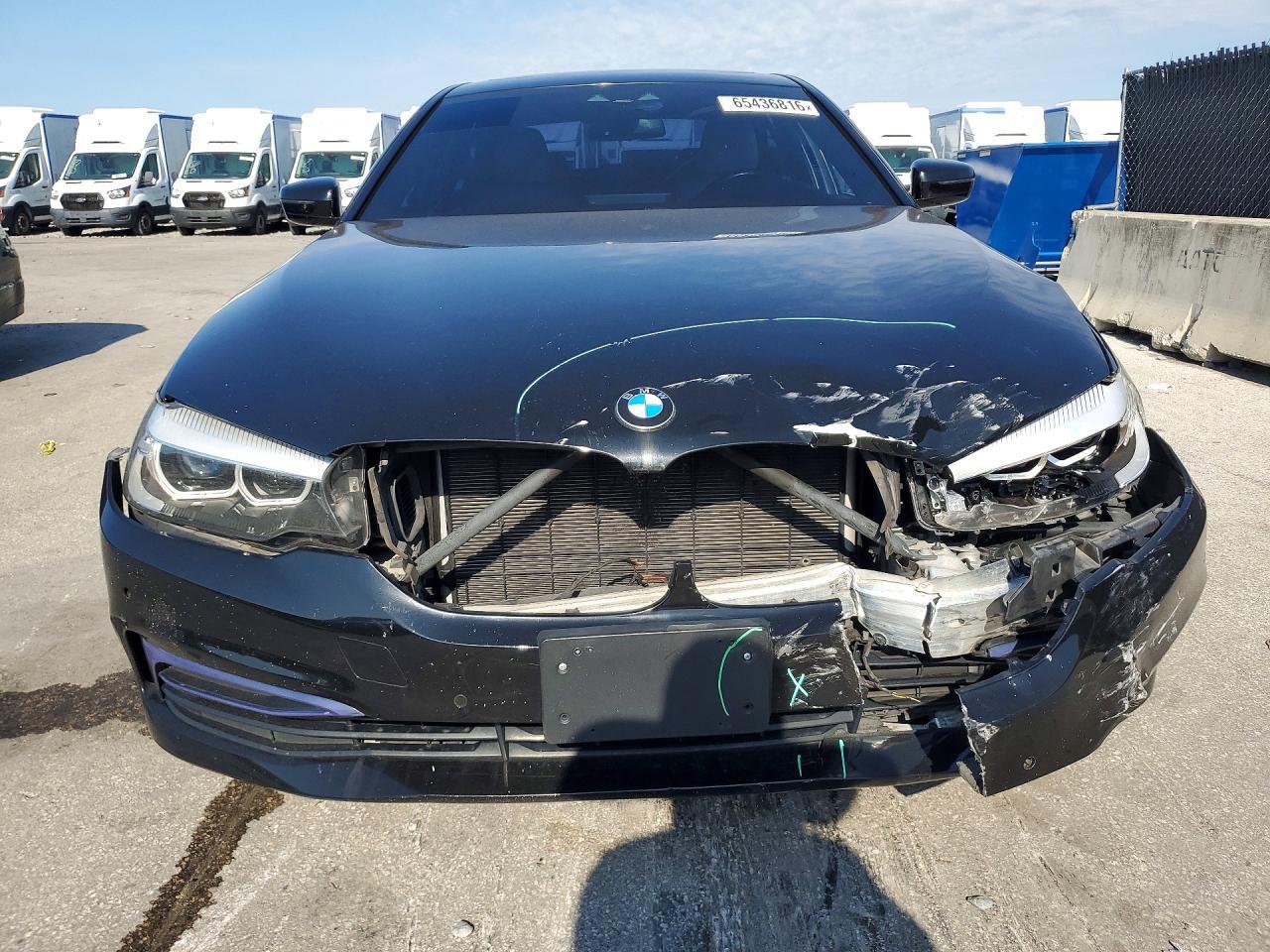 2019 BMW 530 I - zdjęcie 5