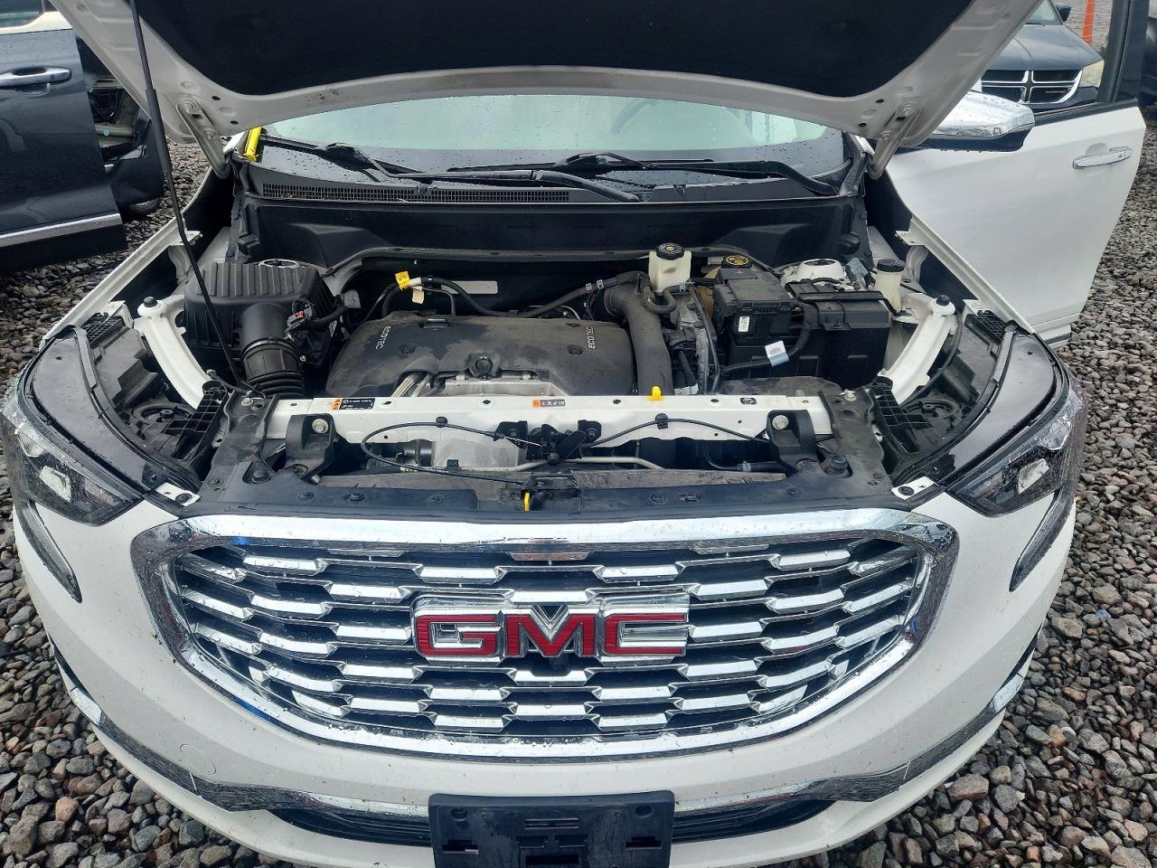 2018 GMC Terrain Denali - zdjęcie 21