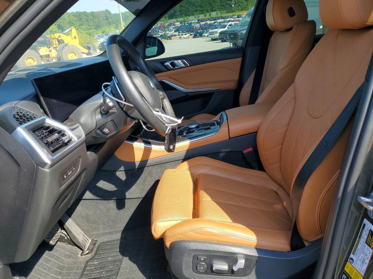 2024 BMW X5 xDrive40I - zdjęcie 7
