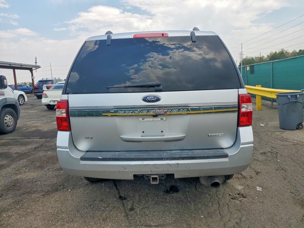 2017 Ford Expedition Xlt - zdjęcie 6