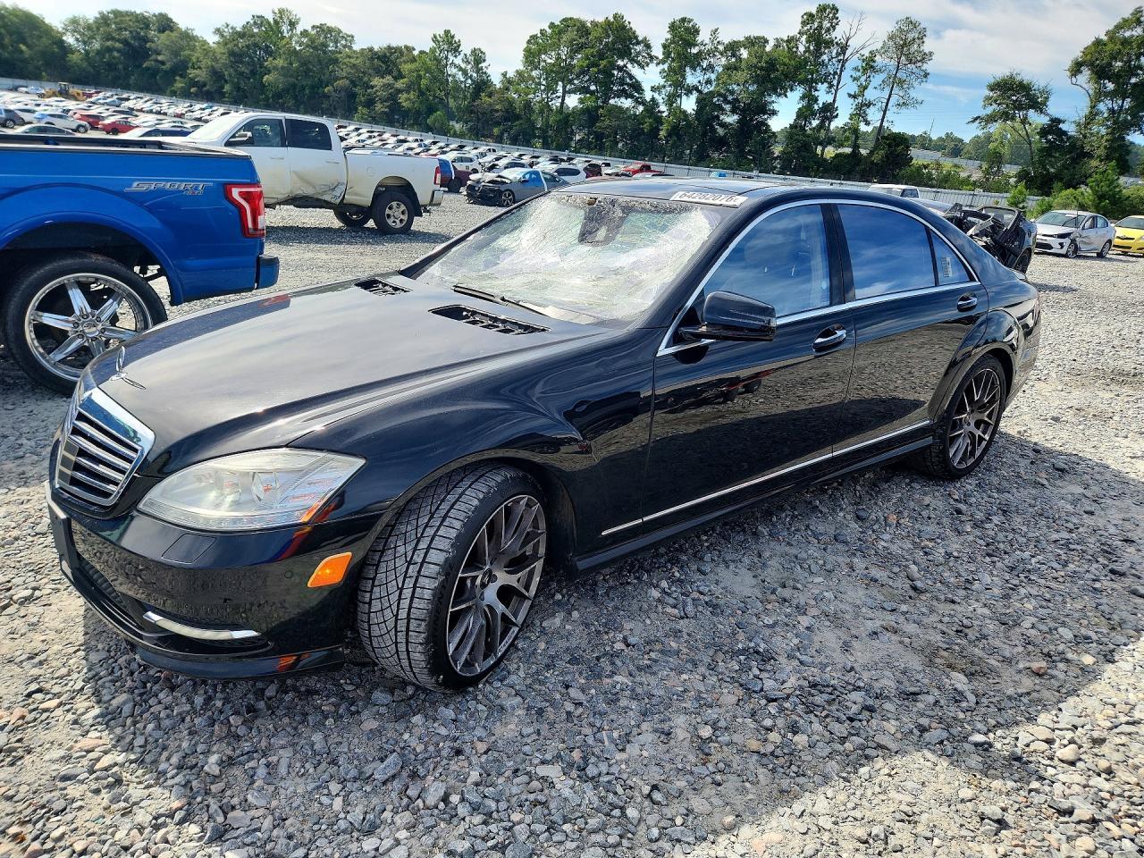 2013 Mercedes-Benz S 550 - zdjęcie główne