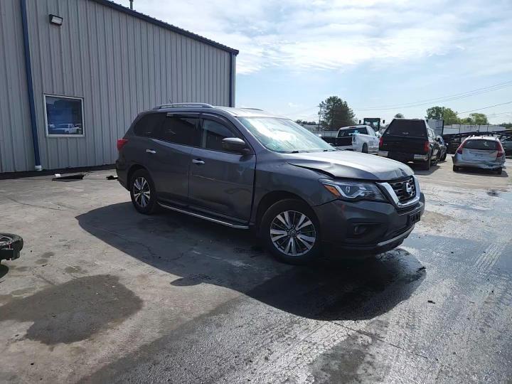 2018 Nissan Pathfinder Sv - zdjęcie 14