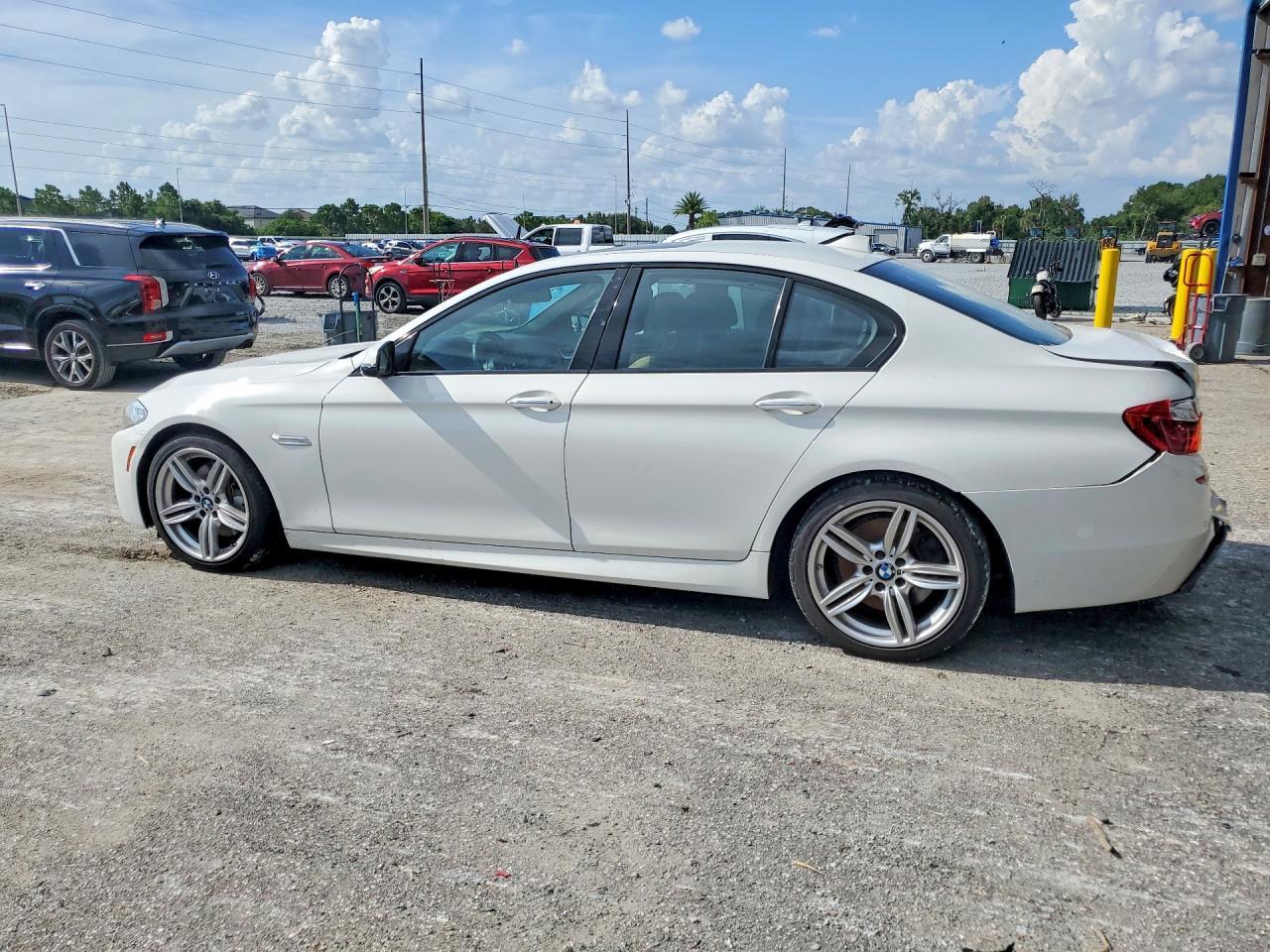 2016 BMW 550 I - zdjęcie 2