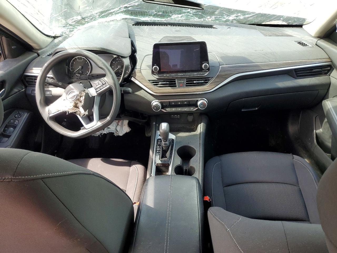 2025 Nissan Altima Sv - zdjęcie 8