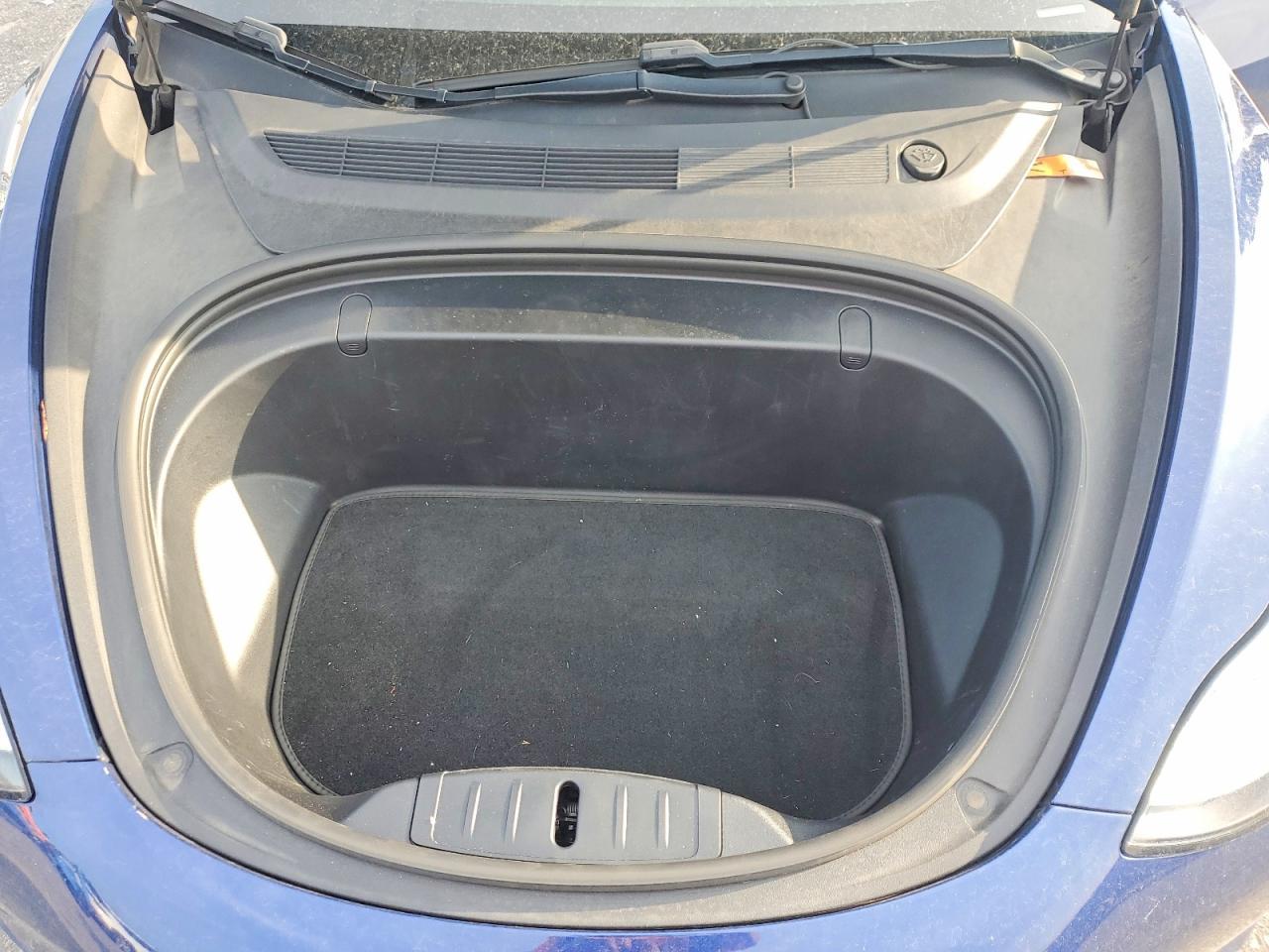 2019 Tesla Model 3 - zdjęcie 11
