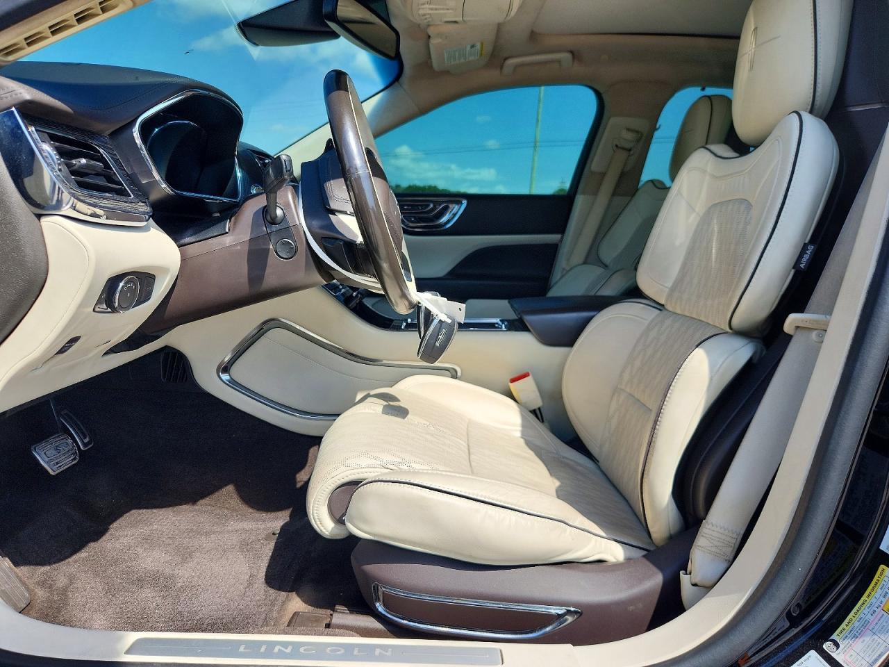 2018 Lincoln Continental Black Label - zdjęcie 7