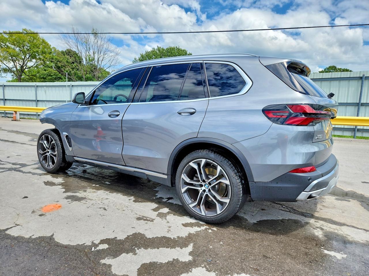 BMW X5 - zdjęcie 2