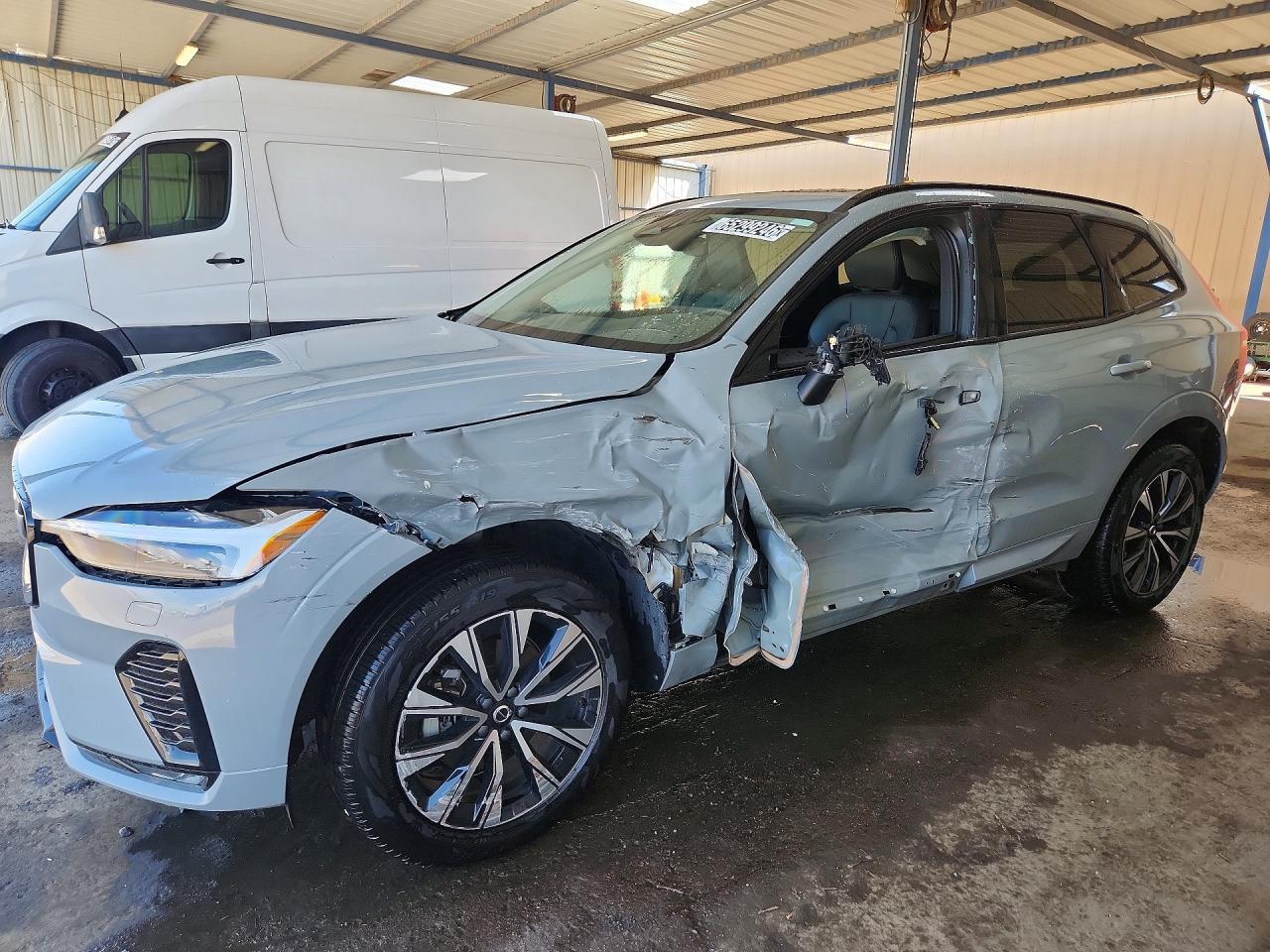 2025 Volvo Xc60 Core - zdjęcie główne