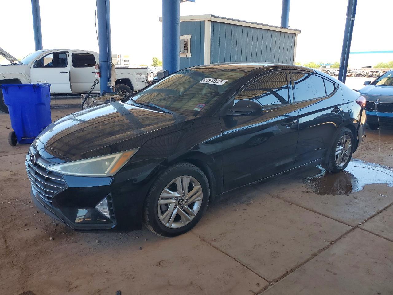 2019 Hyundai Elantra Sel - zdjęcie główne
