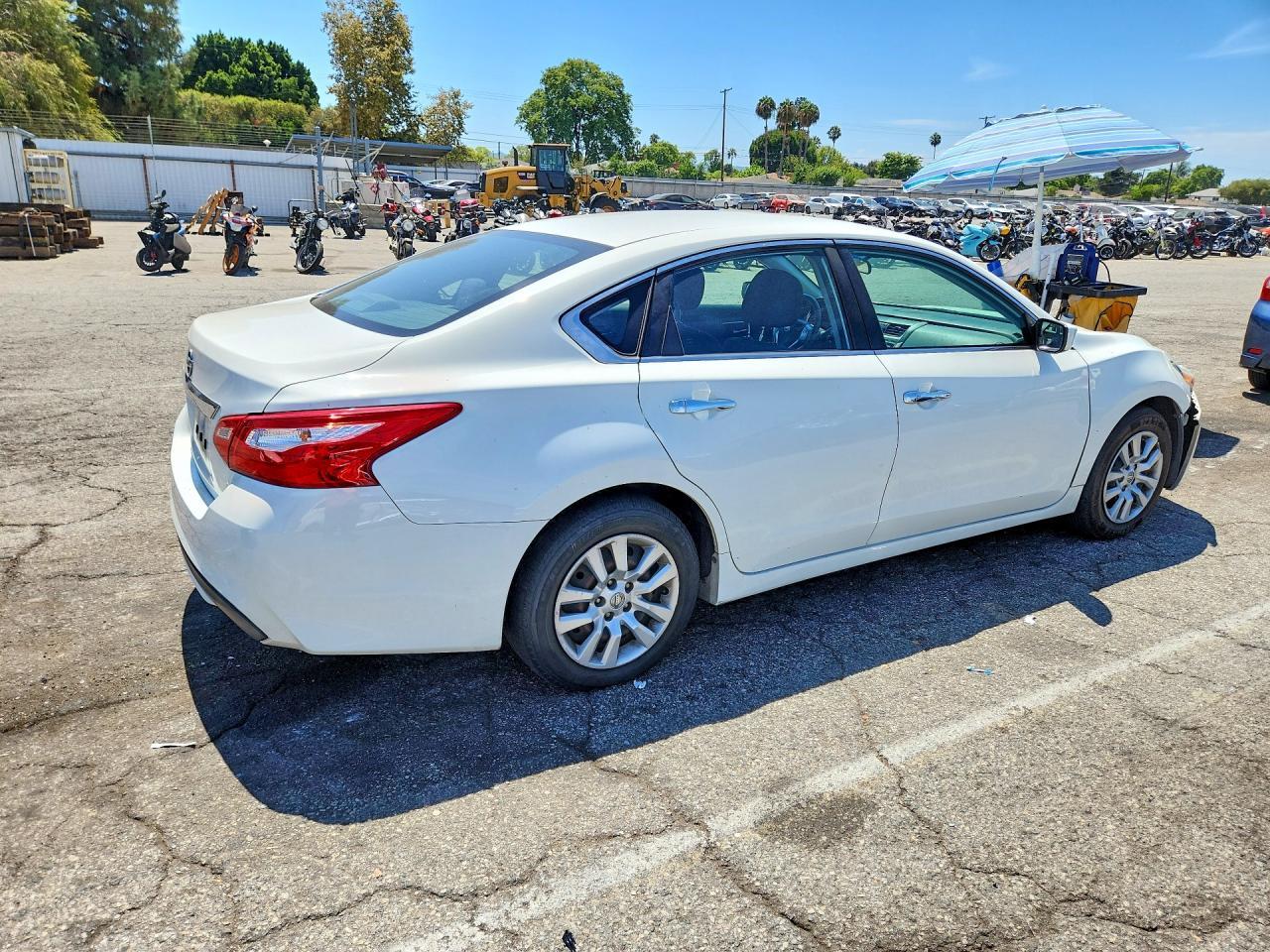 2016 Nissan Altima 2.5 S - zdjęcie 3