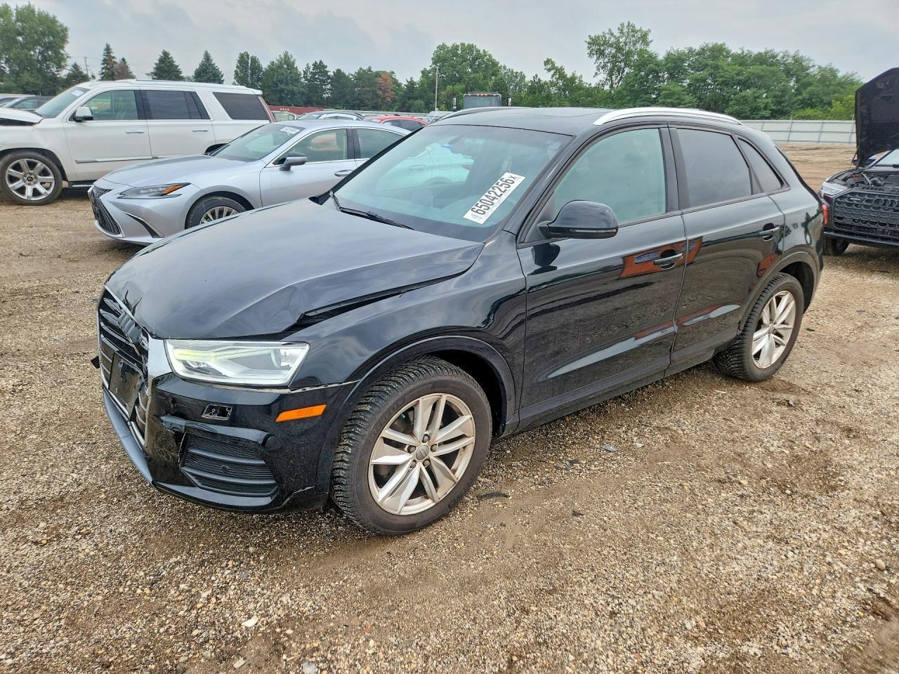 Audi Q3 - zdjęcie 1