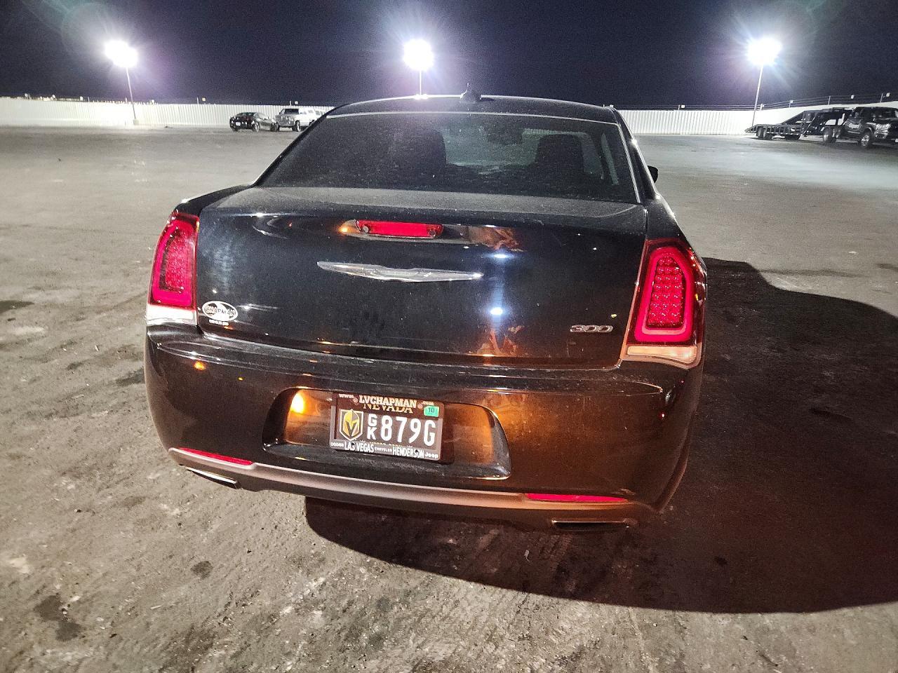 2020 Chrysler 300 Touring - zdjęcie 6