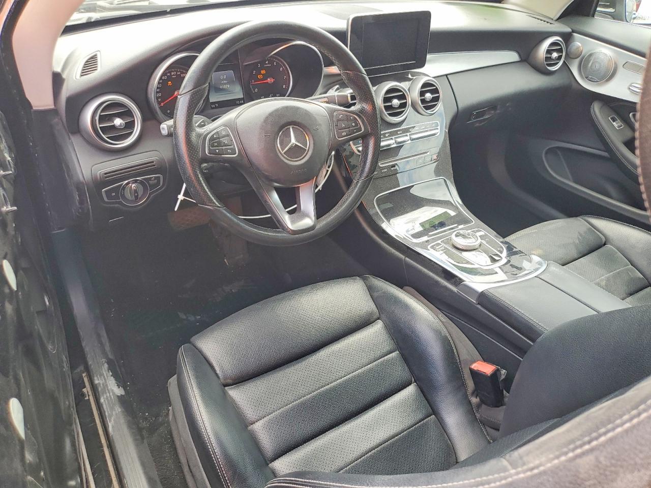 2017 Mercedes-Benz C 300 - zdjęcie 8