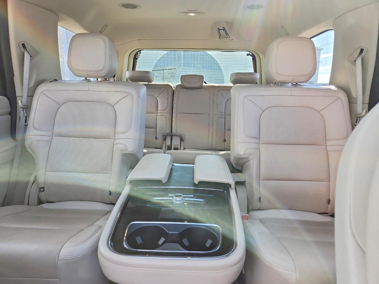 2020 Lincoln Navigator Reserve - zdjęcie 10