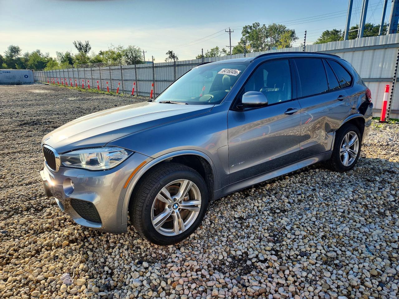 2015 BMW X5 xDrive35I - zdjęcie główne