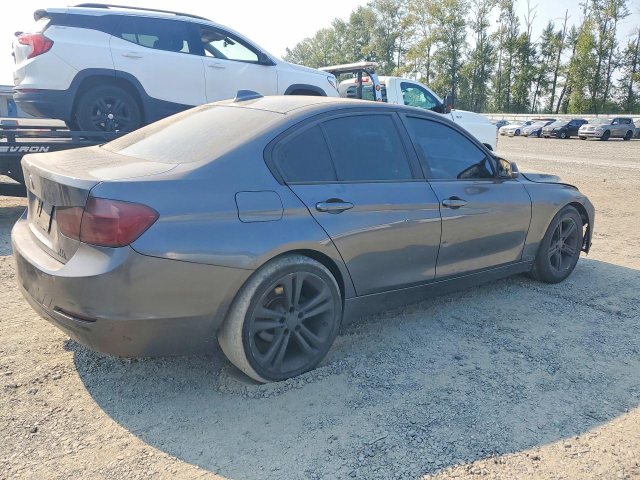 2013 BMW 328 I - zdjęcie 3