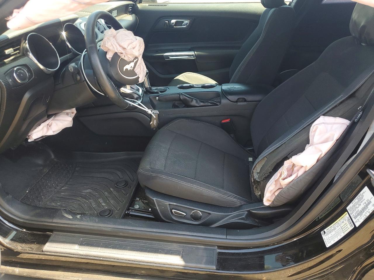 2015 Ford Mustang - zdjęcie 7