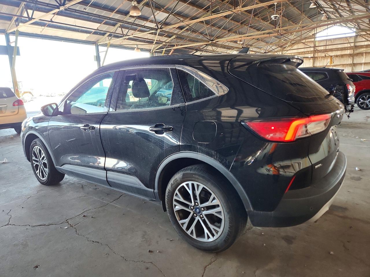 2021 Ford Escape Sel - zdjęcie 2