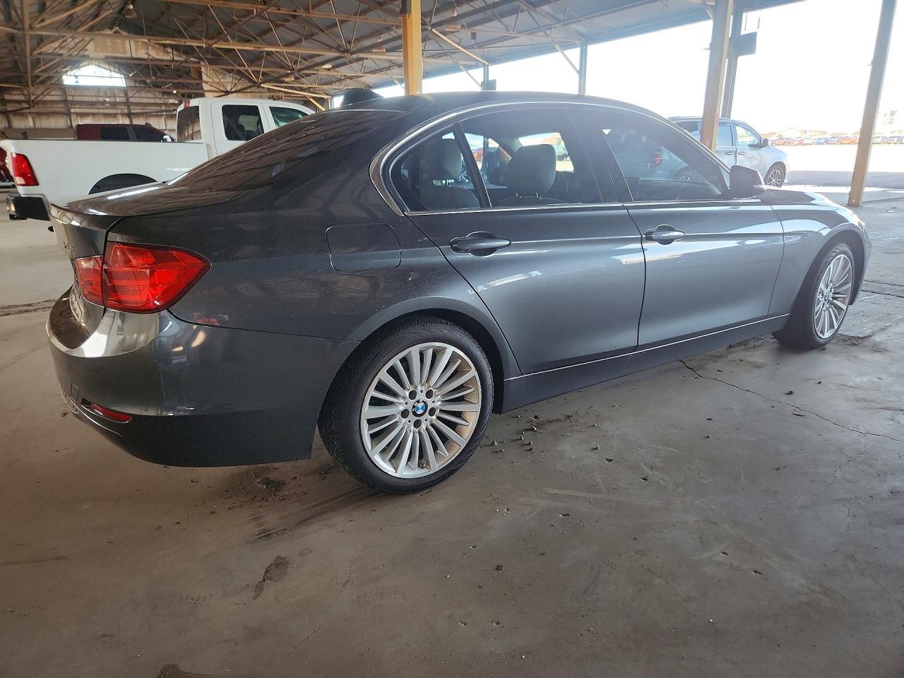 2015 BMW Seria 3 328i - zdjęcie 3