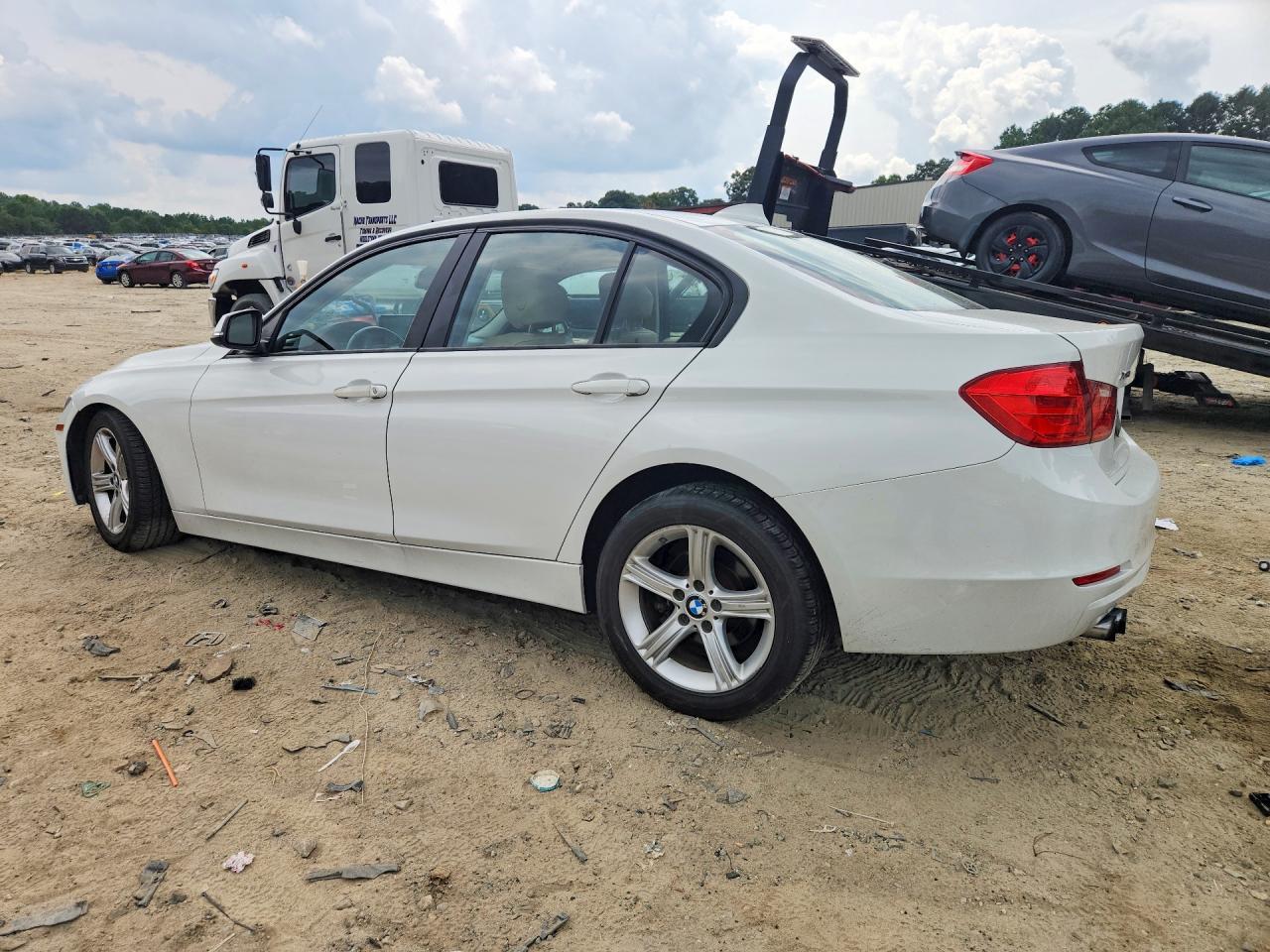2013 BMW Seria 3 328i - zdjęcie 2