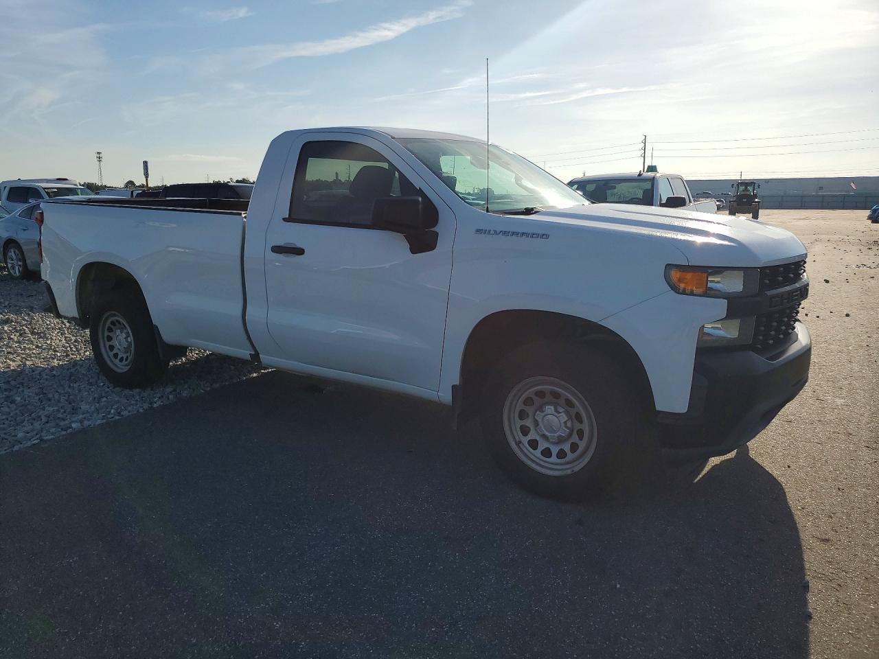 2019 Chevrolet Silverado C1500 - zdjęcie 4