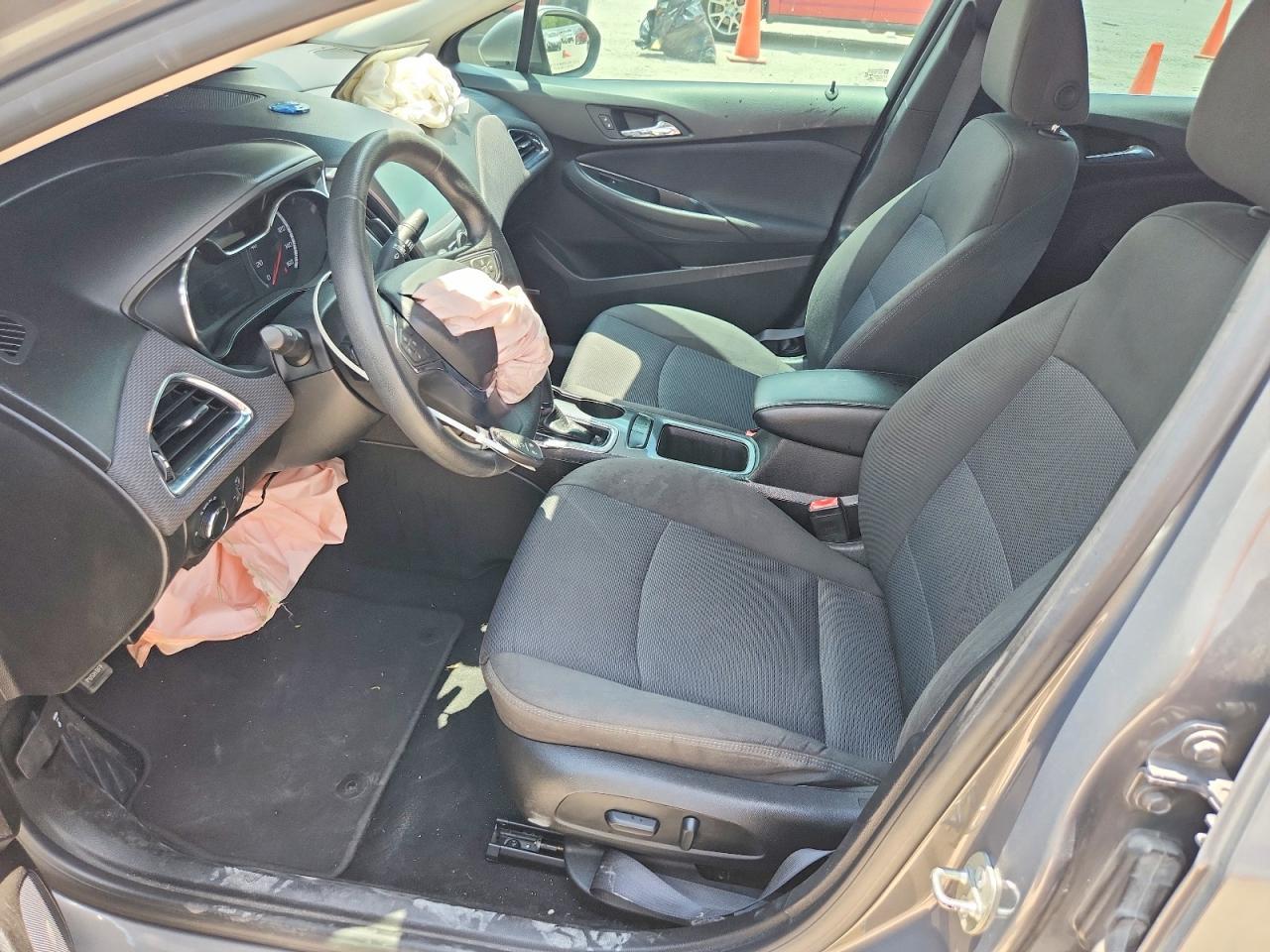 2018 Chevrolet Cruze Lt - zdjęcie 7