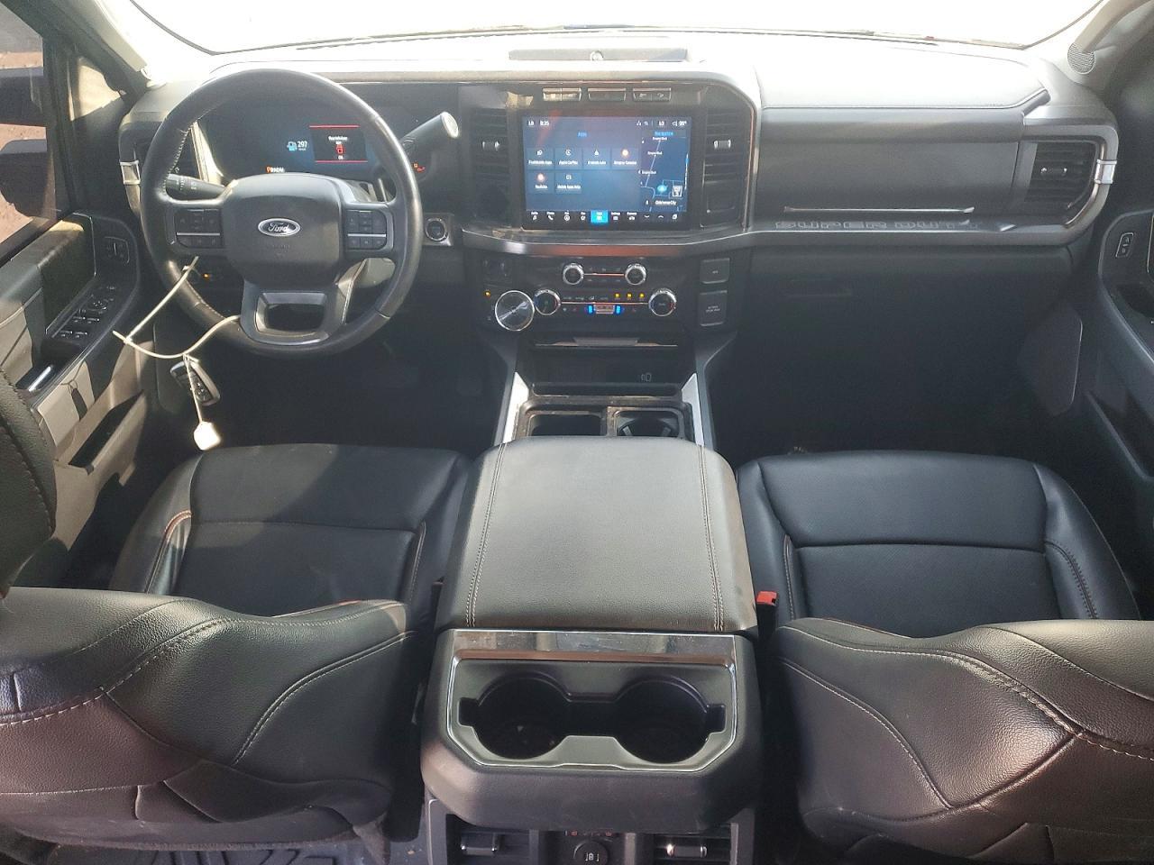 2024 Ford F250 Super Duty - zdjęcie 8