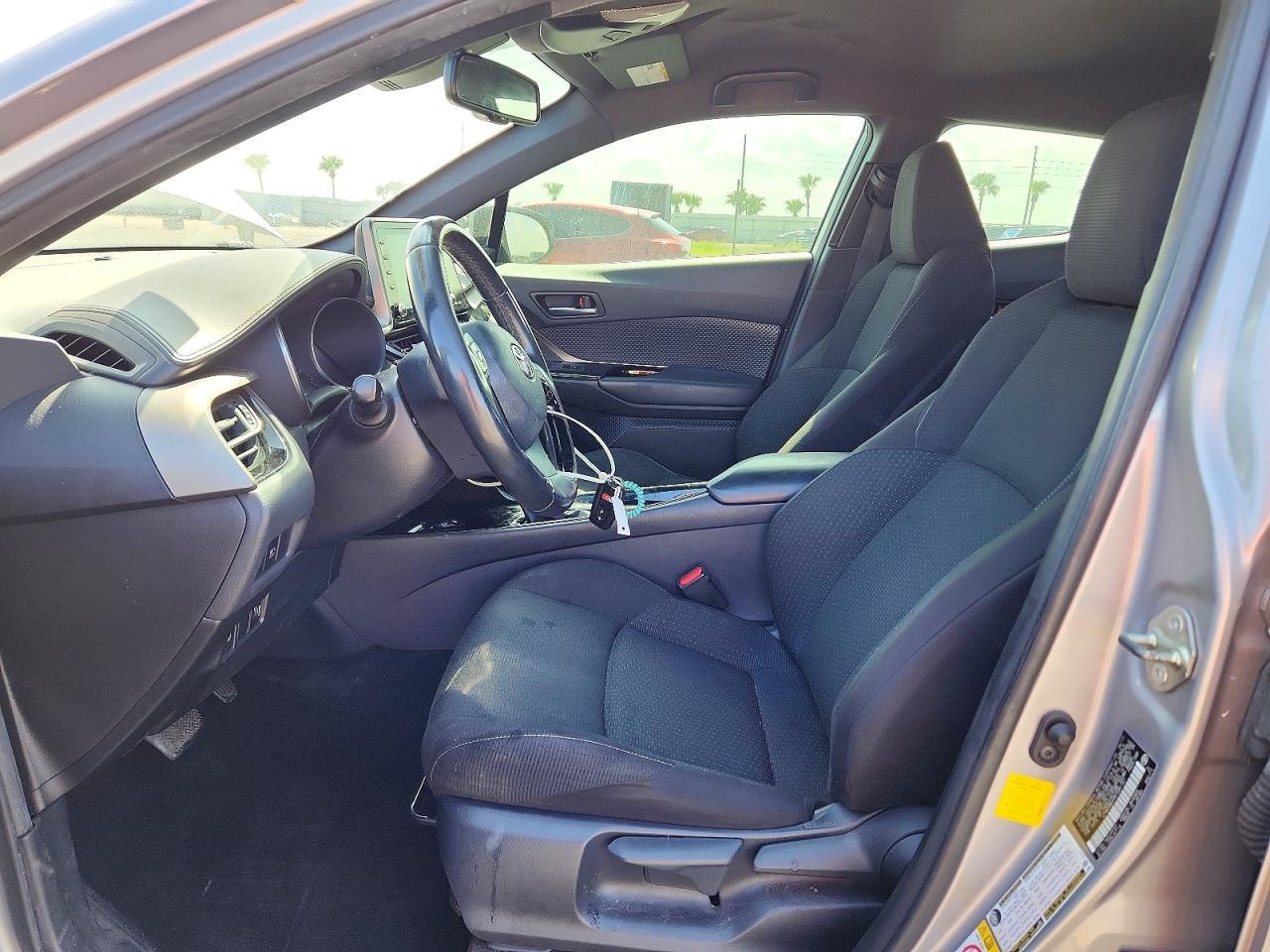 2019 Toyota C-Hr Xle - zdjęcie 7