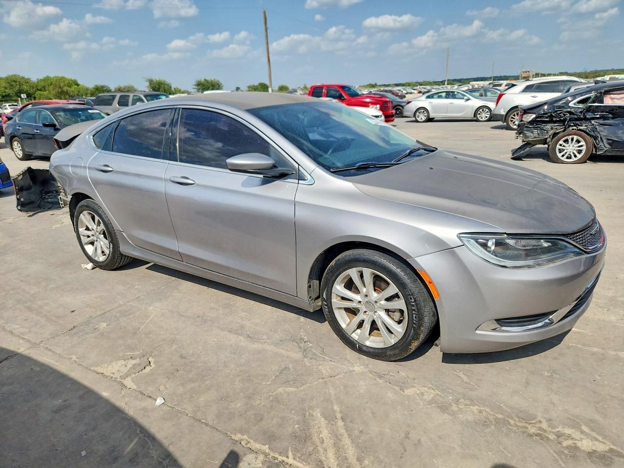 2015 Chrysler 200 Limited - zdjęcie 4