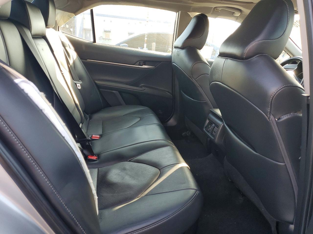 2024 Toyota Camry Xse - zdjęcie 10