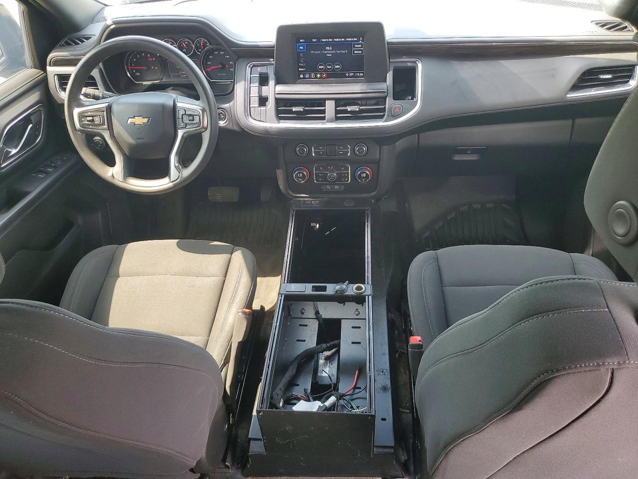 2022 Chevrolet Tahoe C1500 - zdjęcie 8