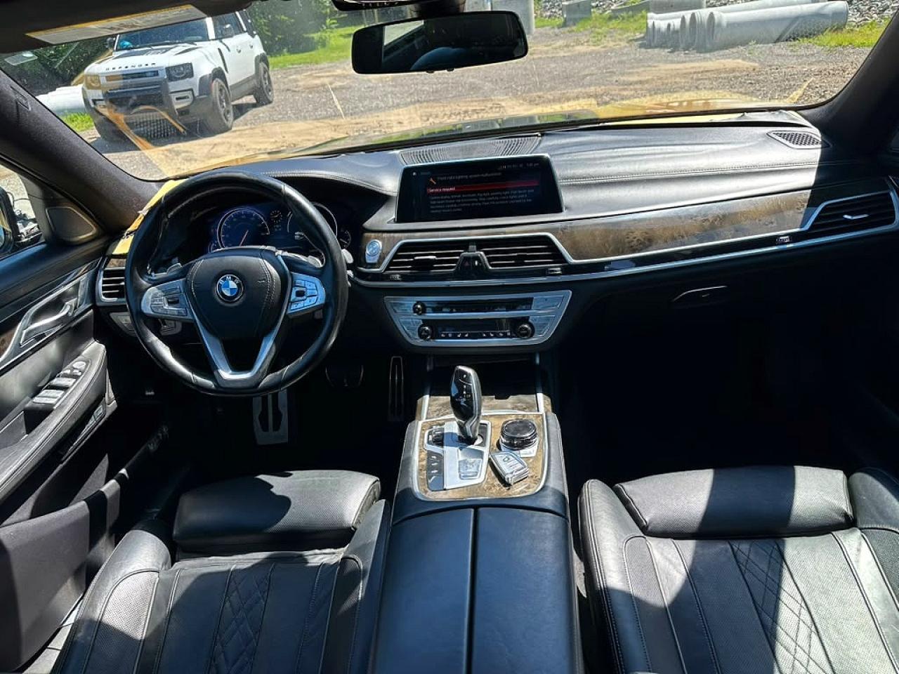 2019 BMW 750 I - zdjęcie 8