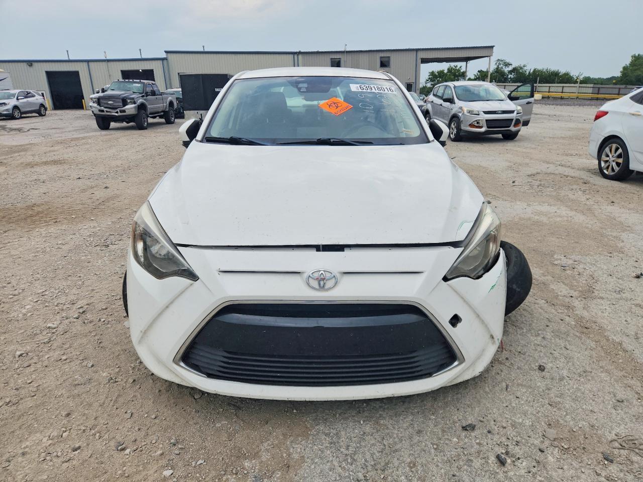 2018 Toyota Yaris Ia Base - zdjęcie 5