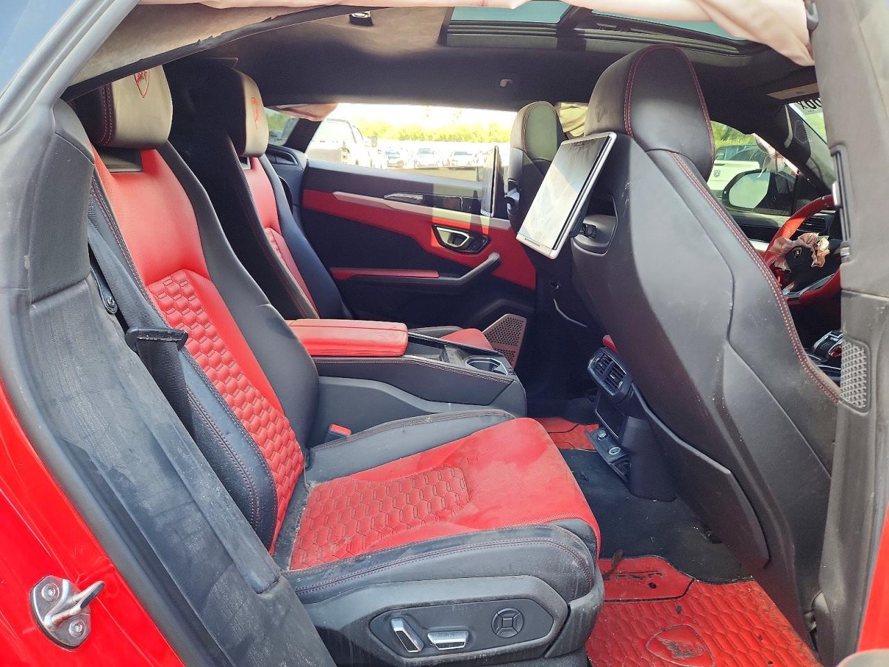 2019 Lamborghini Urus - zdjęcie 11