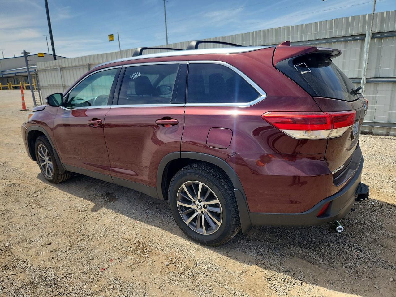 2019 Toyt Highlander - zdjęcie 2