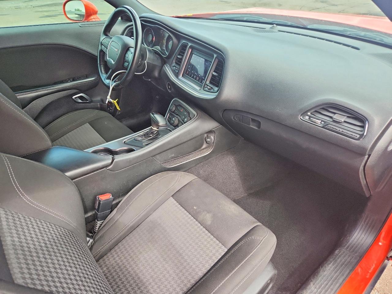 2020 Dodge Challenger Sxt - zdjęcie 8