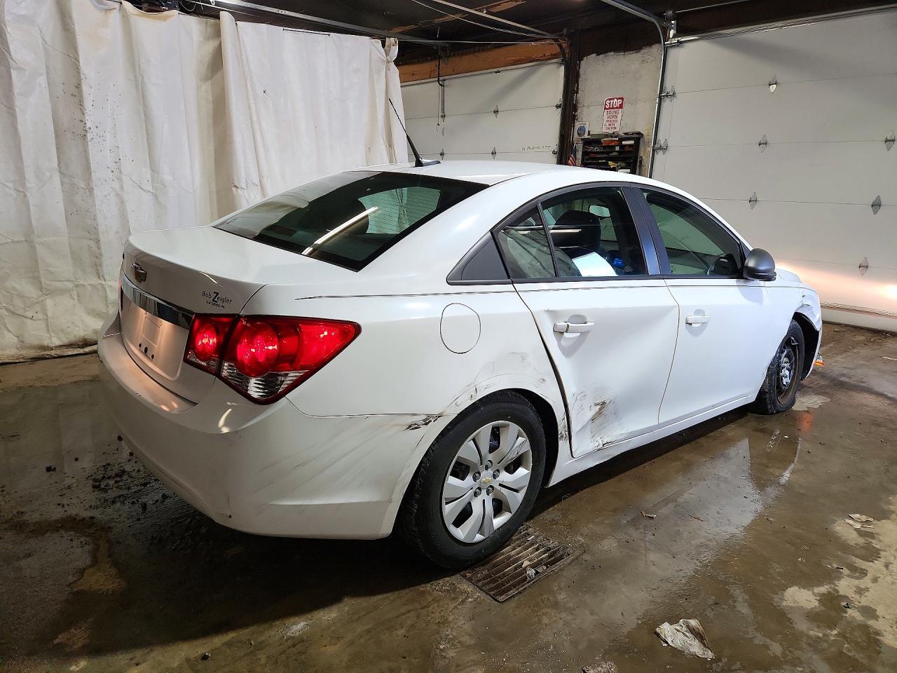 2013 Chevrolet Cruze Ls - zdjęcie 3