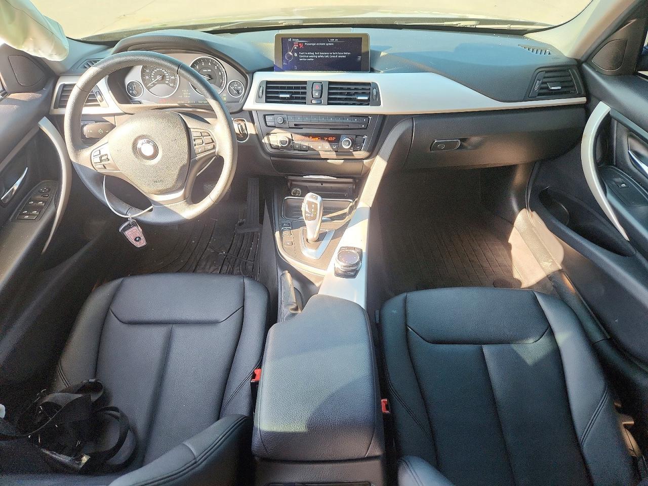 2014 BMW 320 I - zdjęcie 8