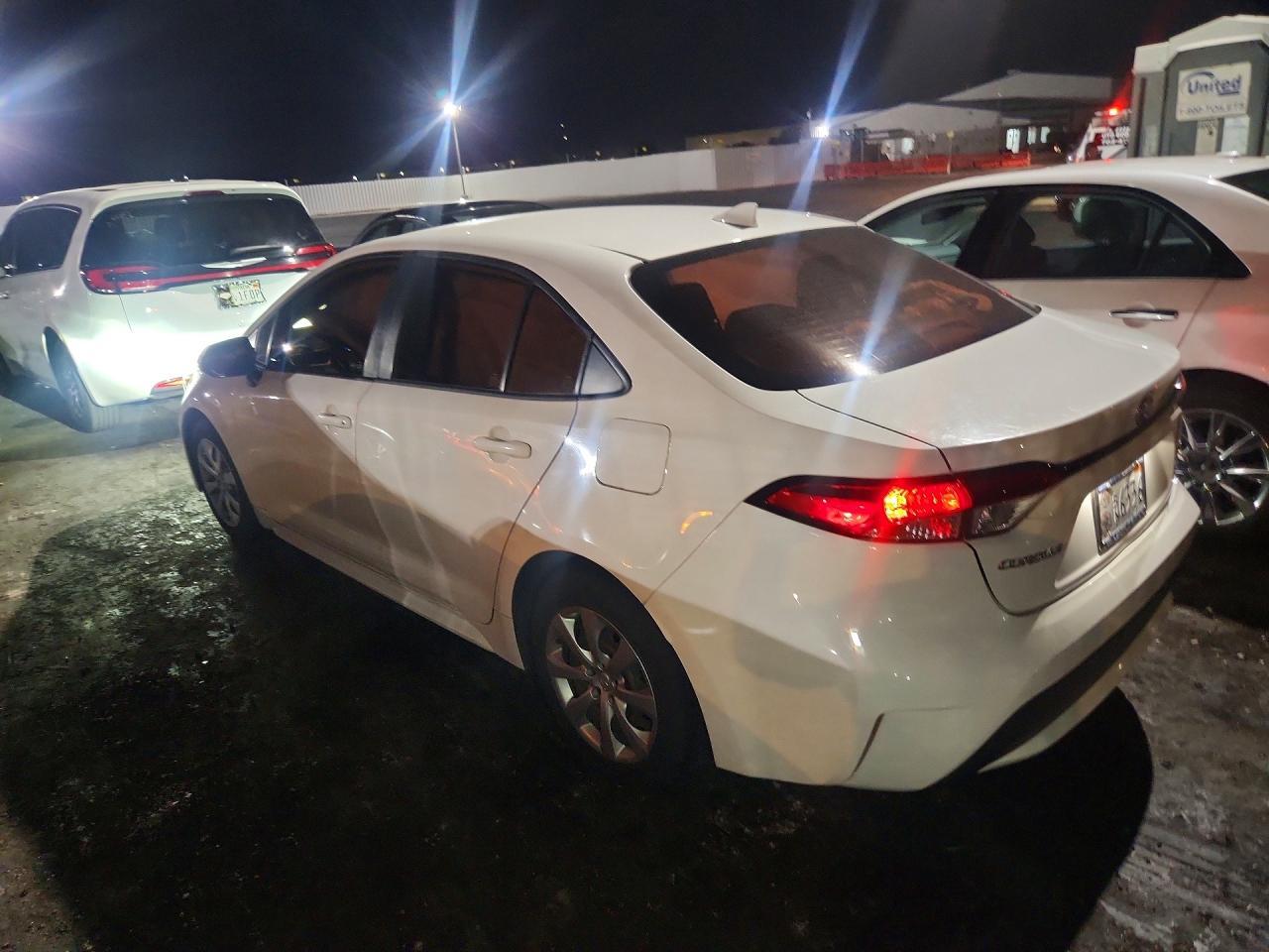 2020 Toyota Corolla Le - zdjęcie 2
