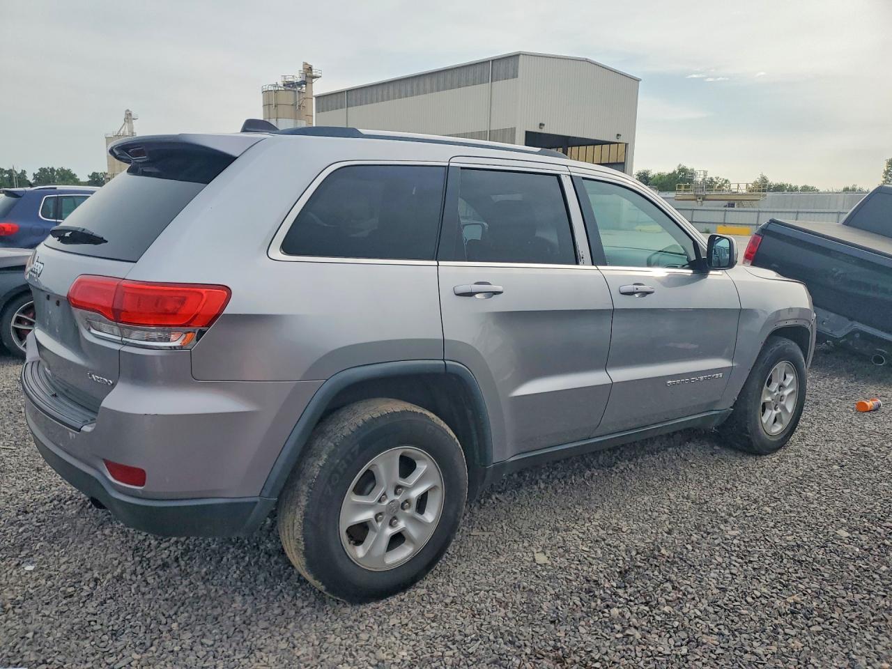 2015 Jeep Grand Cherokee Laredo - zdjęcie 3