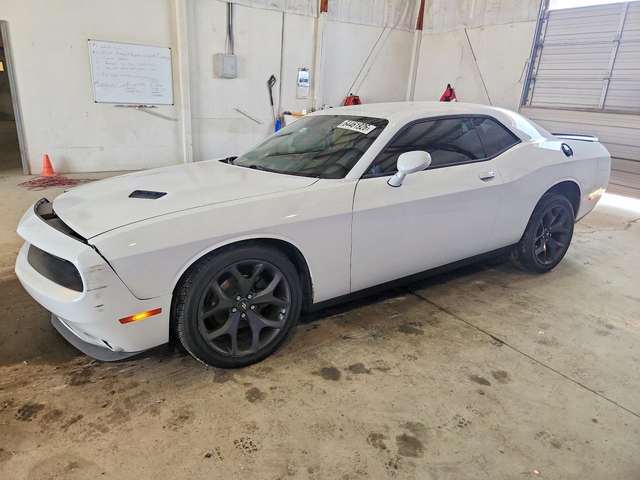 2020 Dodge Challenger Sxt - zdjęcie główne