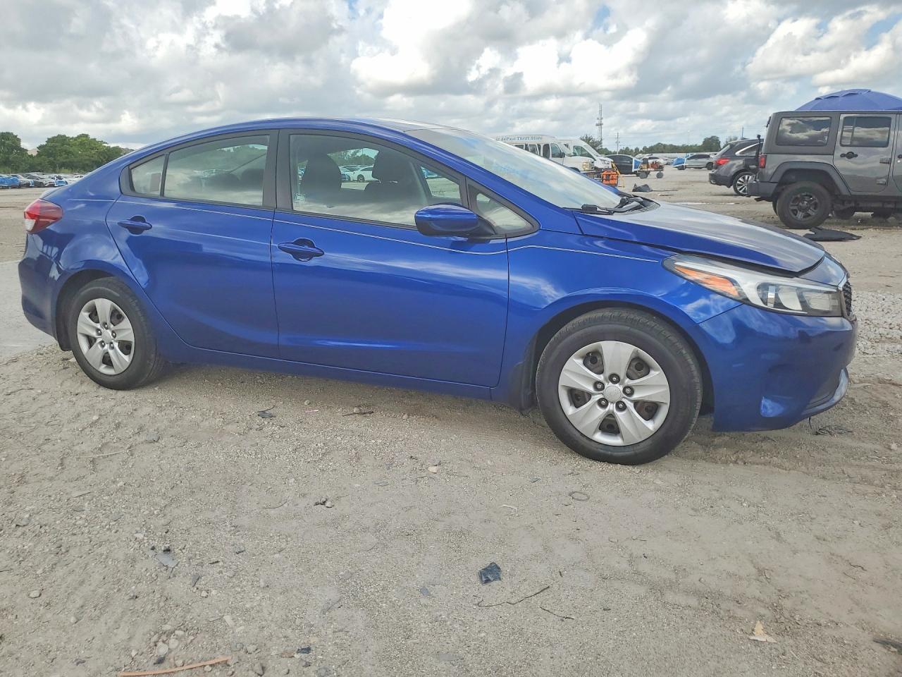 2017 Kia Forte Lx - zdjęcie 4
