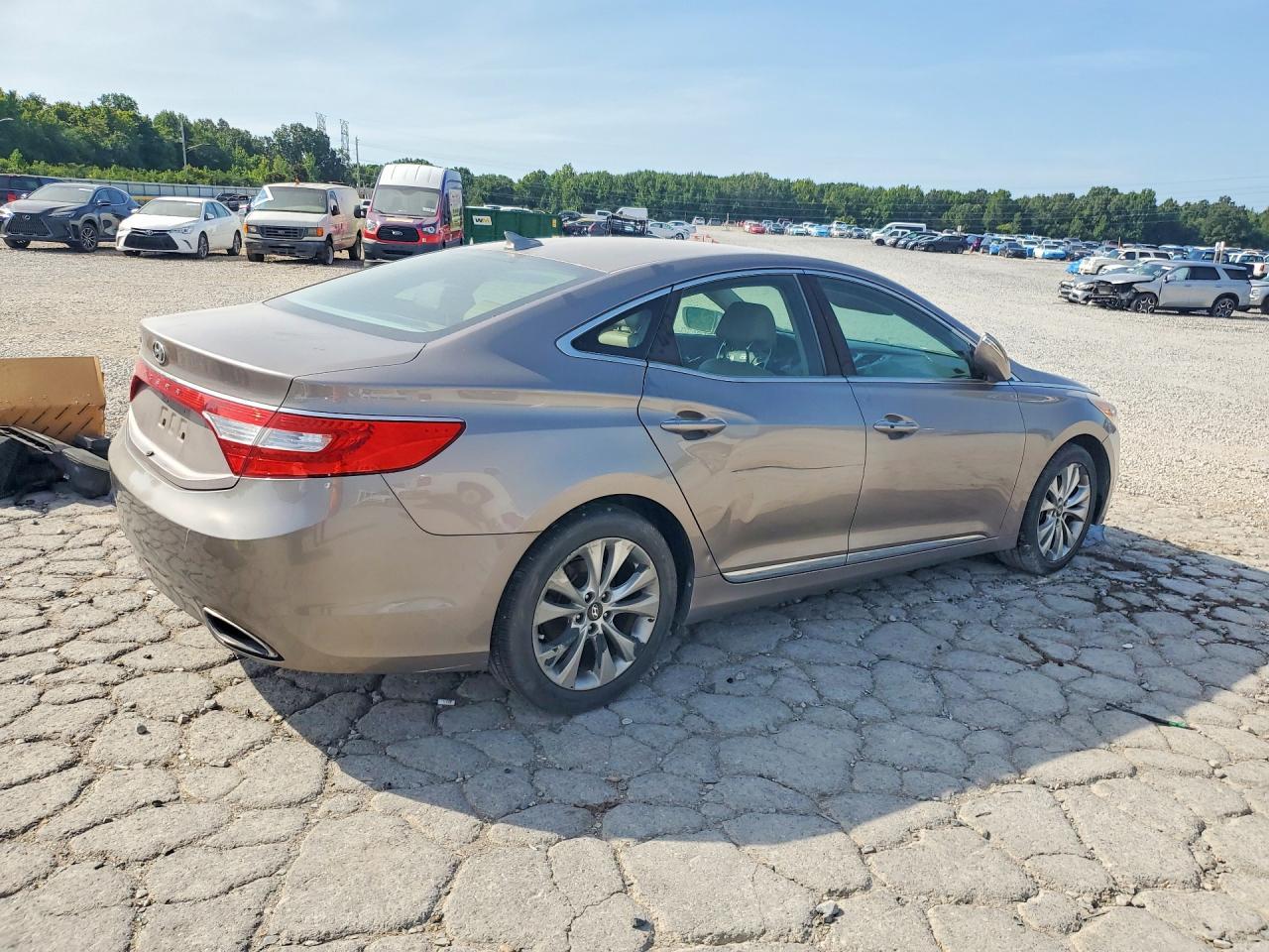 2013 Hyundai Azera Base - zdjęcie 3