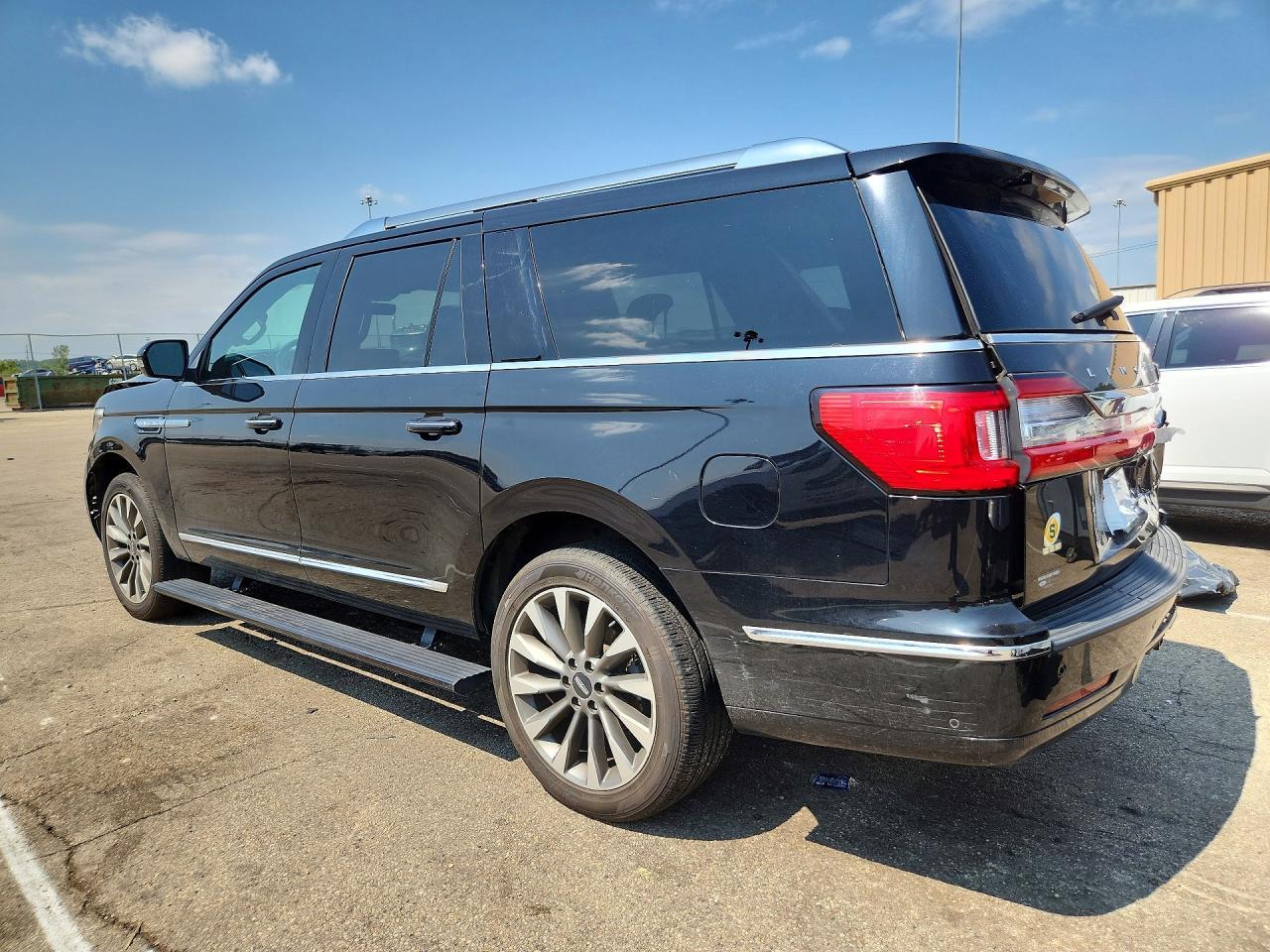 2020 Lincoln Navigator L Reserve - zdjęcie 2