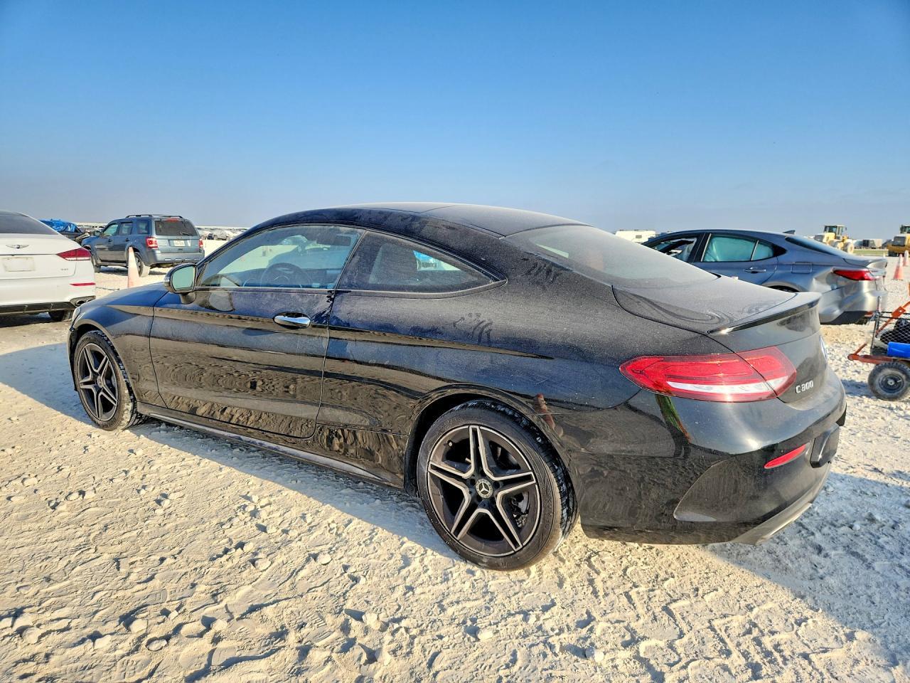 2019 Mercedes-Benz C 300 4Matic - zdjęcie 2