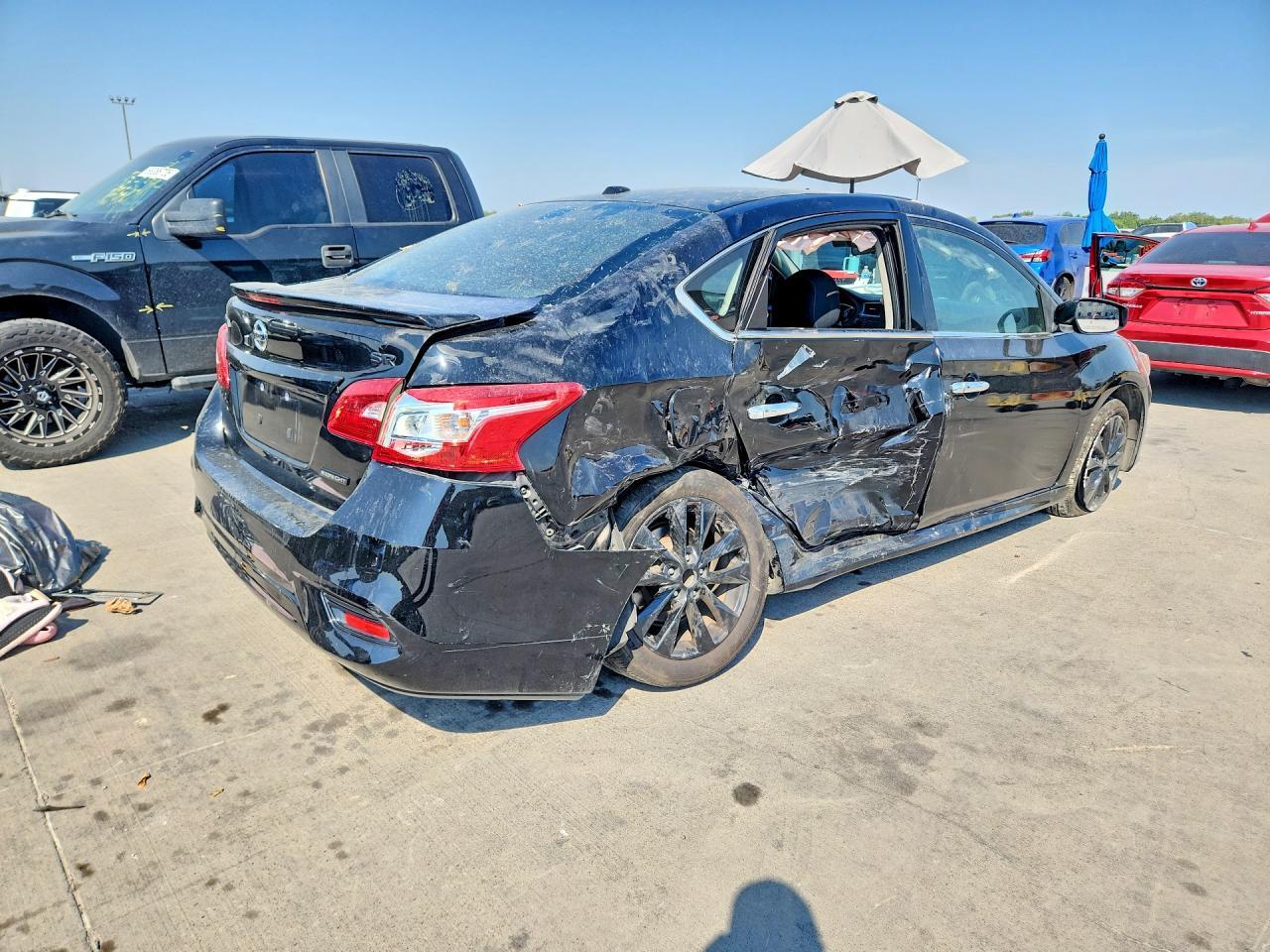 2018 Nissan Sentra Sr - zdjęcie 3