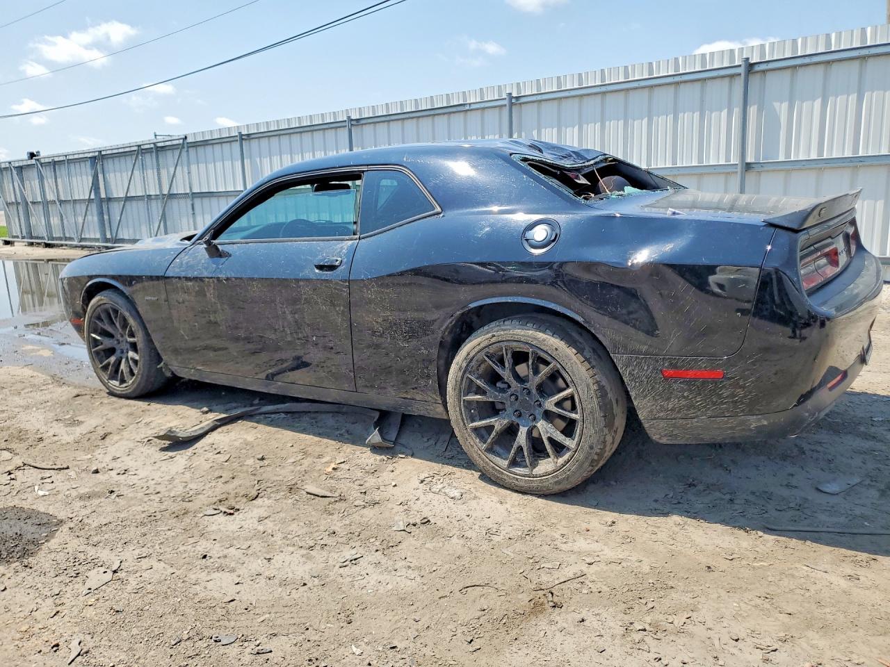 2018 Dodge Challenger R/T - zdjęcie 2