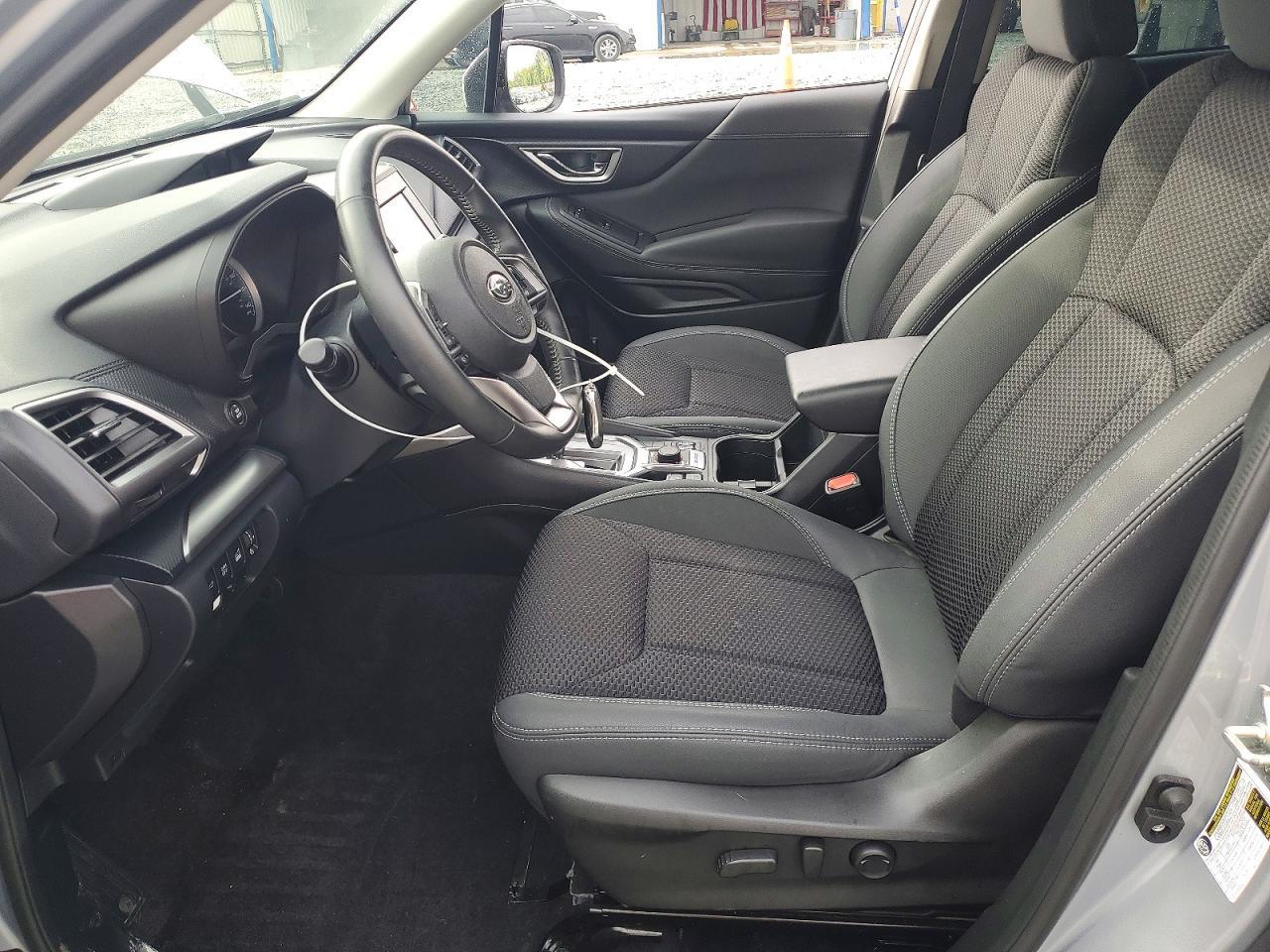 2021 Subaru Forester Premium - zdjęcie 7