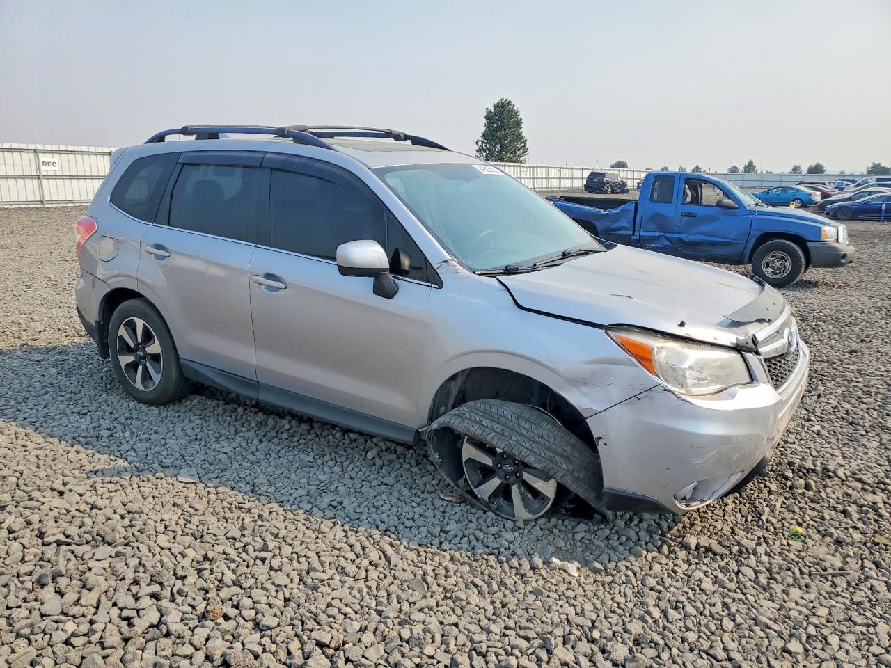 2016 Subaru Forester 2.5I Limited - zdjęcie 4